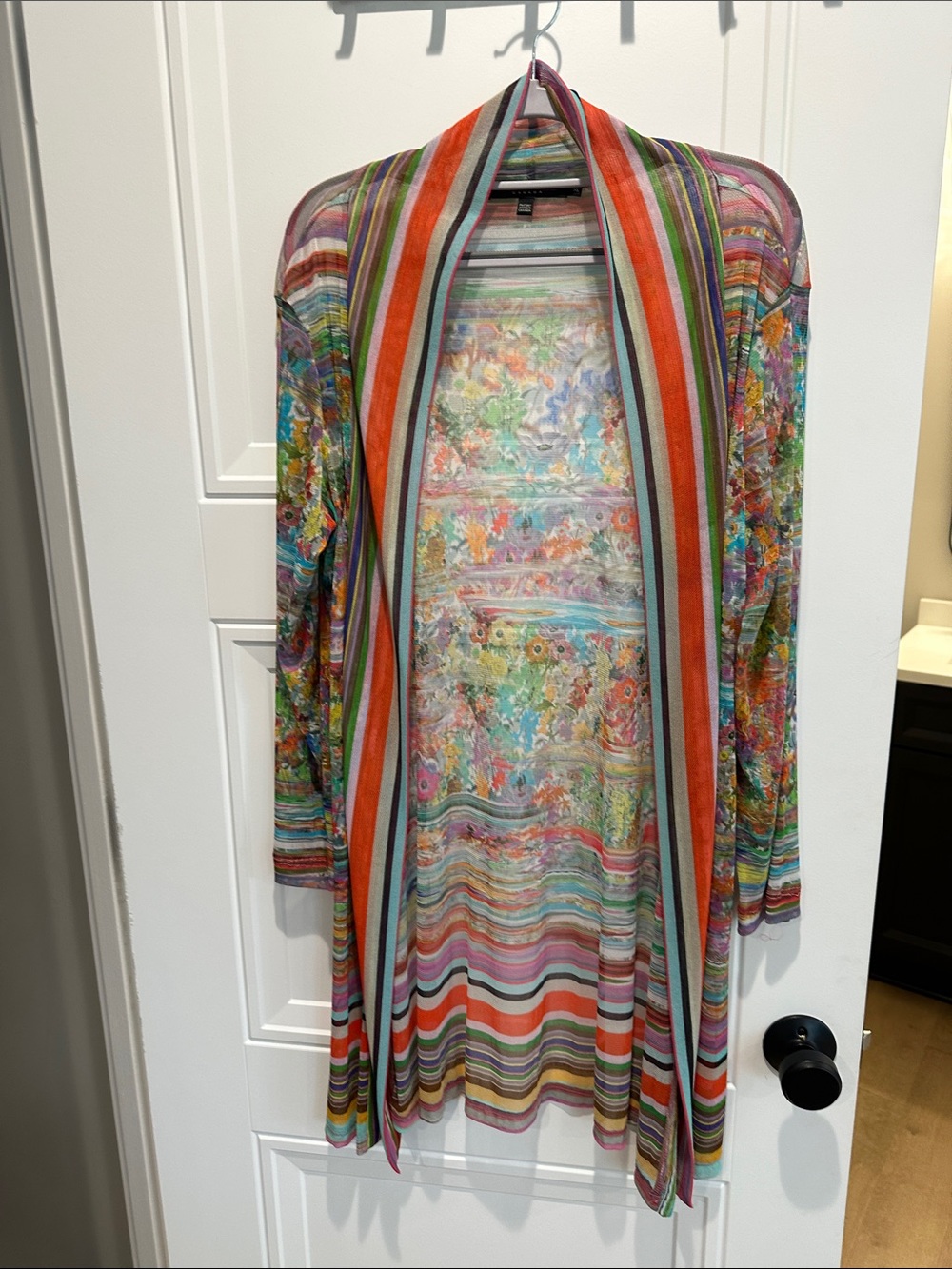 Robert Kitchen Top/ Coverup